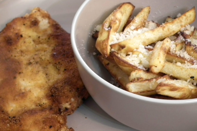 cajun-fried-chicken-breast-truffle-chips Cajun fried chicken with truffle and parmesan chips