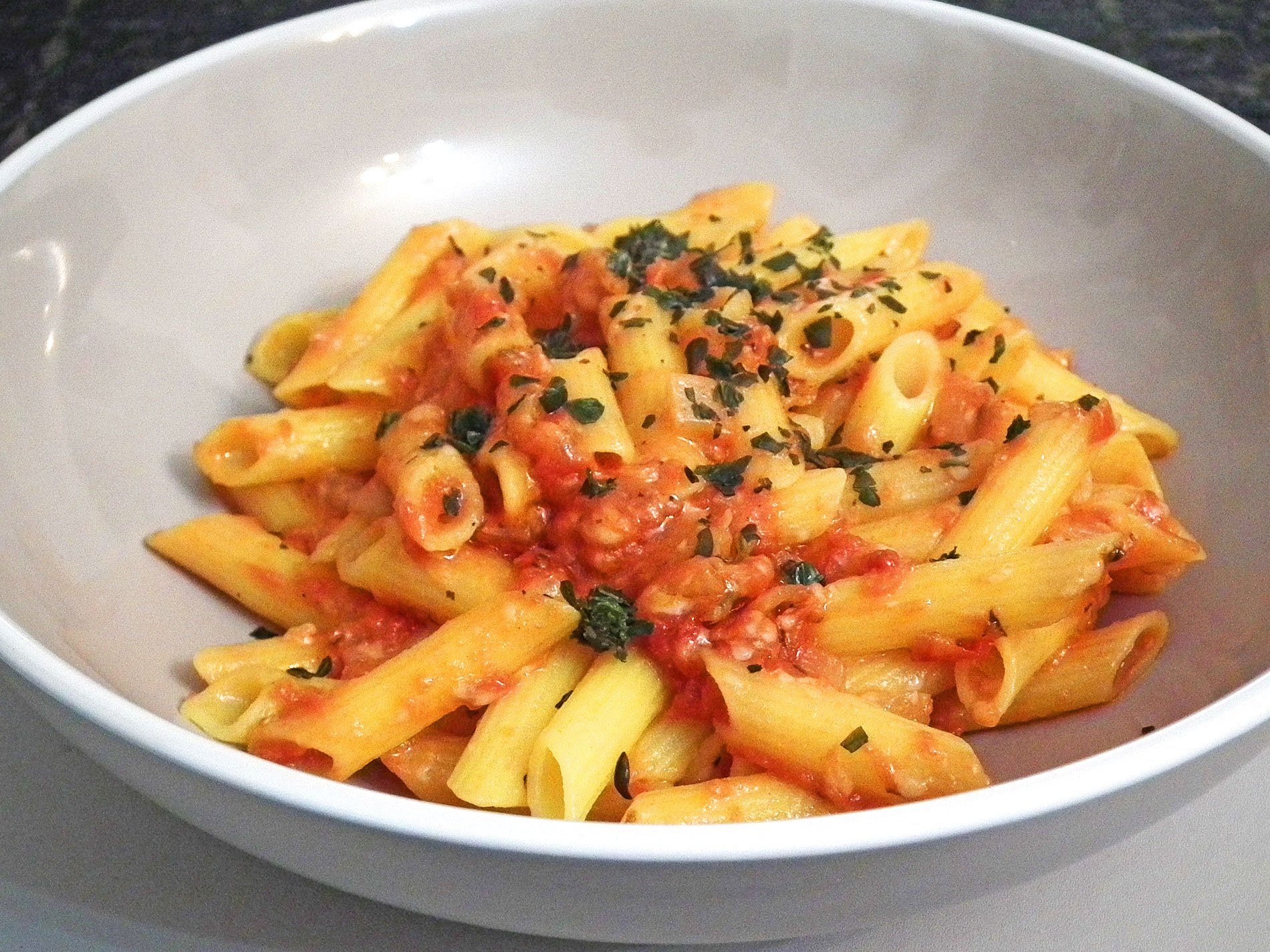 garlic-and-herb-pasta-sauce