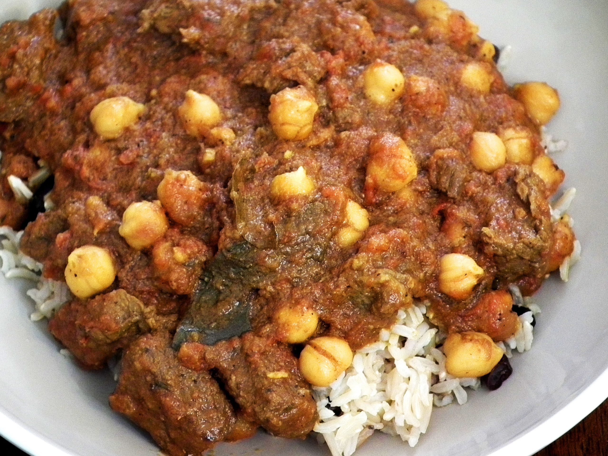 Beef and chickpea curry