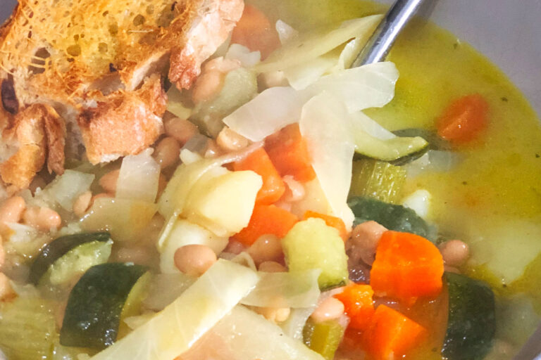 italian-minestrone-soup