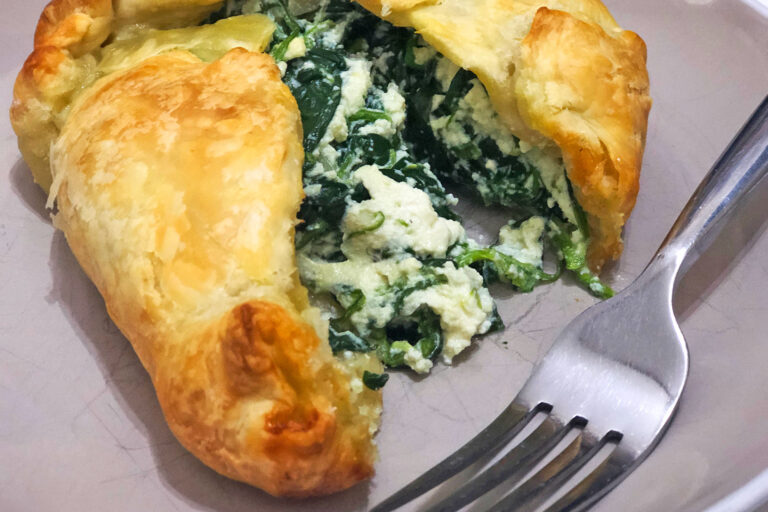 spinach-and-ricotta-slices